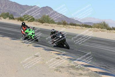 media/Dec-04-2025-Racers Edge (Thu) [[5ebc9f124d]]/3-B Group/7-Session 4 (Turn 10 Inside)/